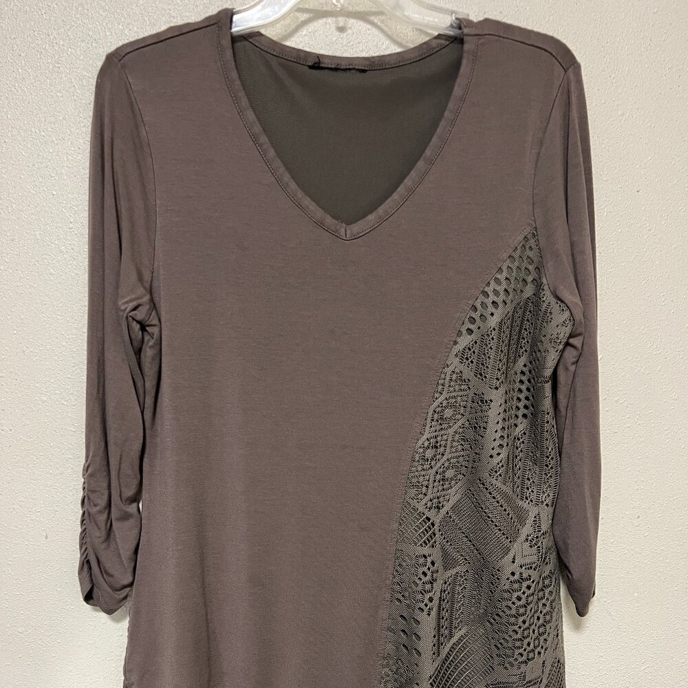 Unique taupe colored tunic top, size S/M, no tags, lots of textures